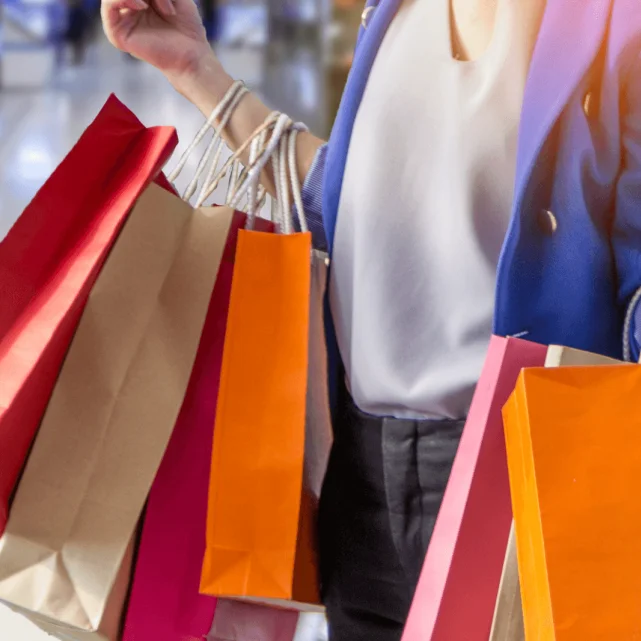 Rewarding Customers
        Gallery Upper Image 7